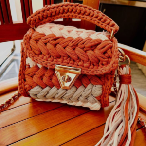 CROCHET CROSSBODY HANDBAG