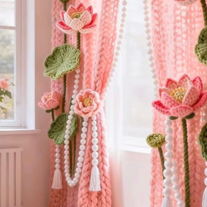 CROCHET LOTUS CURTAIN TIEBACK